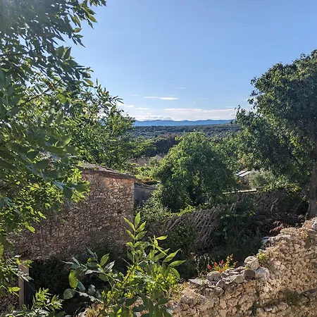 1 Chambre, 55m2 - Maison De Village De Charme 17eme Siecle - Garrigue Heraultaise アパート *